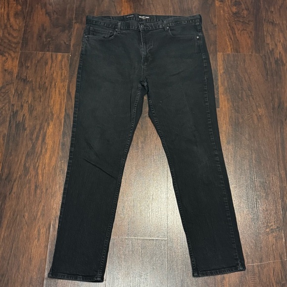 Michael Kors Grant Classic Fit Men's Black Jeans 38/32 EUC - Picture 1 of 12